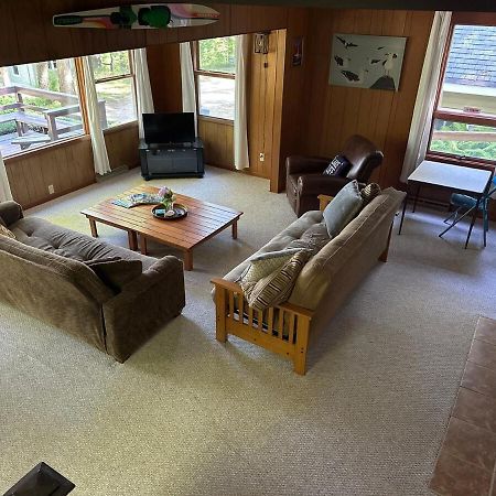 Emerald Cove Cottage-3 Bd, 2 Ba-Sleeps 10 Newaygo Exterior photo