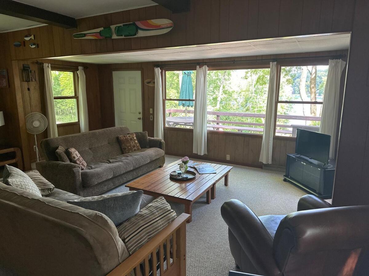 Emerald Cove Cottage-3 Bd, 2 Ba-Sleeps 10 Newaygo Exterior photo